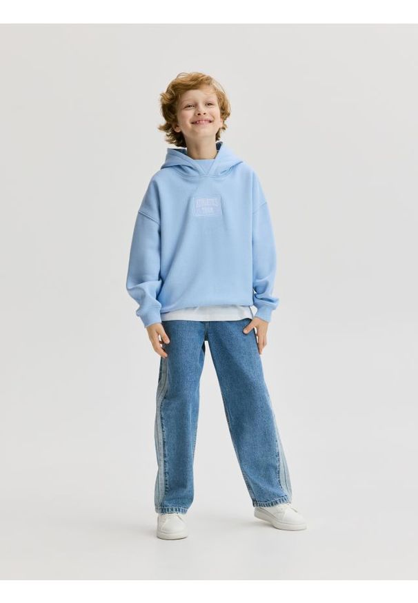 Reserved - Jeansy straight fit - niebieski. Kolor: niebieski