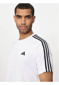 Adidas - adidas Koszulka techniczna Train Essentials 3-Stripes IB8151 Biały Regular Fit. Kolor: biały. Materiał: syntetyk #5