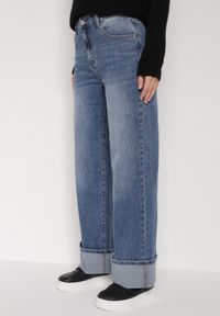 Born2be - Niebieskie Szerokie Jeansy z Wysokim Stanem i Podwiniętymi Nogawkami Jilora. Okazja: na co dzień, do pracy, na spotkanie biznesowe. Stan: podwyższony. Kolor: niebieski. Styl: biznesowy, klasyczny, casual #1