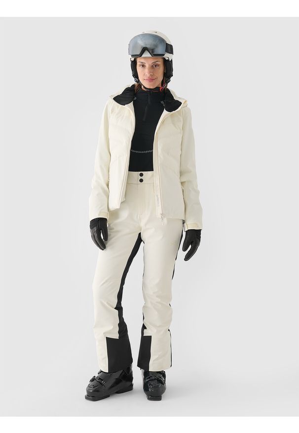 4f - 4F Kurtka narciarska membrana Dermizax 20000 damska - biała L. Typ kołnierza: kaptur. Kolor: biały. Materiał: dzianina, materiał, puch, tkanina. Długość: długie. Wzór: aplikacja. Sezon: zima. Styl: klasyczny