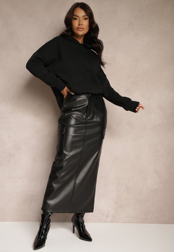 Renee - Czarna Spódnica High Waist z Ekoskóry o Dopasowanym Kroju z Kieszeniami z Klapą Firissa. Okazja: na co dzień. Stan: podwyższony. Kolor: czarny. Materiał: jedwab. Styl: casual, elegancki