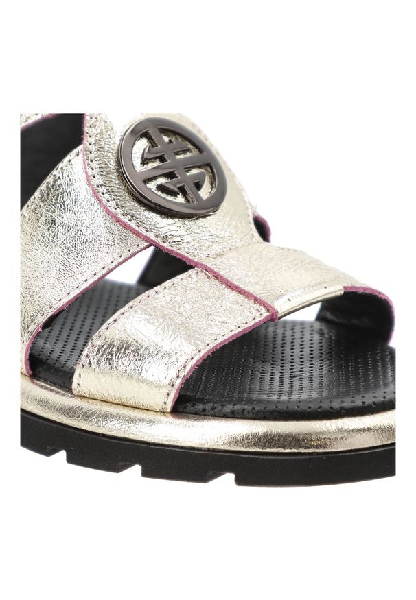 Złote Sandały Artiker Modne Obuwie Damskie. Zapięcie: sprzączka. Kolor: złoty. Materiał: skóra. Styl: klasyczny