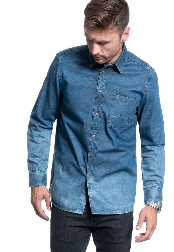 Mustang - MĘSKA KOSZULA JEANSOWA MUSTANG COBAIN 1009085 5000 880. Materiał: jeans