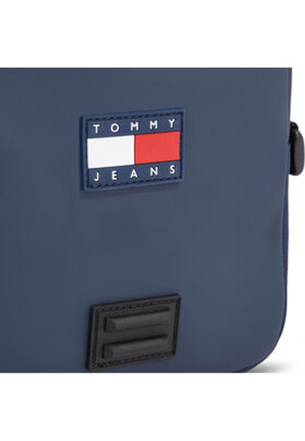 Tommy Jeans Saszetka Tjm To Go Reporter AM0AM11634 Granatowy. Kolor: niebieski. Materiał: skóra