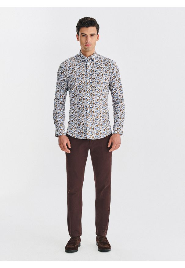 Pako Lorente - PAKO LORENTE – Biała koszula w kwiaty. Kolor: biały. Materiał: bawełna, elastan. Długość rękawa: długi rękaw. Długość: długie. Wzór: kwiaty