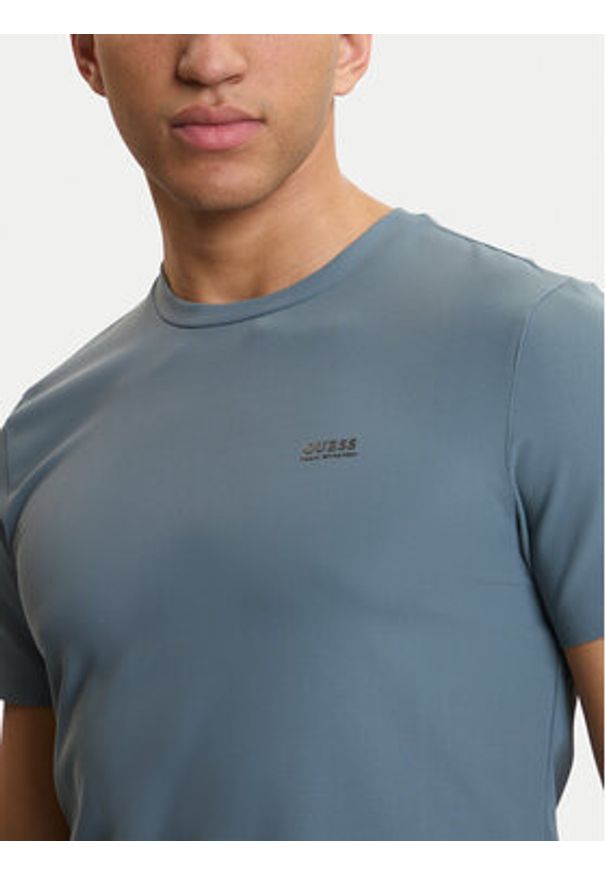 Guess T-Shirt M6RI19 KD202 Szary Regular Fit. Kolor: szary. Materiał: syntetyk