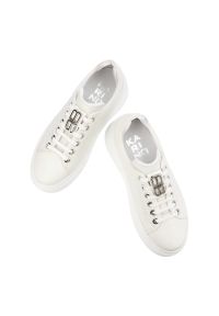 Białe Sneakersy Karino Modne Obuwie Damskie. Okazja: na co dzień. Zapięcie: zamek. Kolor: biały. Materiał: skóra. Styl: klasyczny, casual, elegancki #5