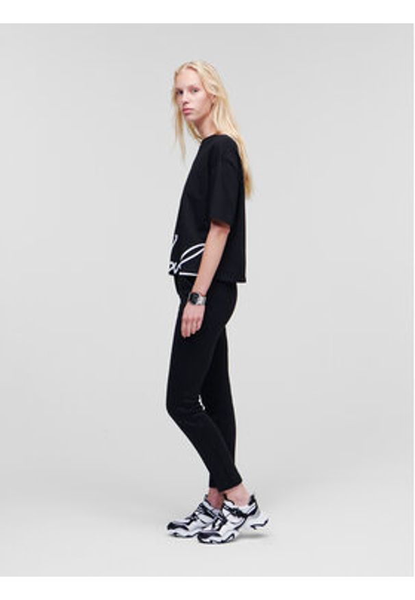 Karl Lagerfeld - KARL LAGERFELD T-Shirt Signature Hem 226W1703 Czarny Relaxed Fit. Typ kołnierza: dekolt w karo. Kolor: czarny. Materiał: bawełna