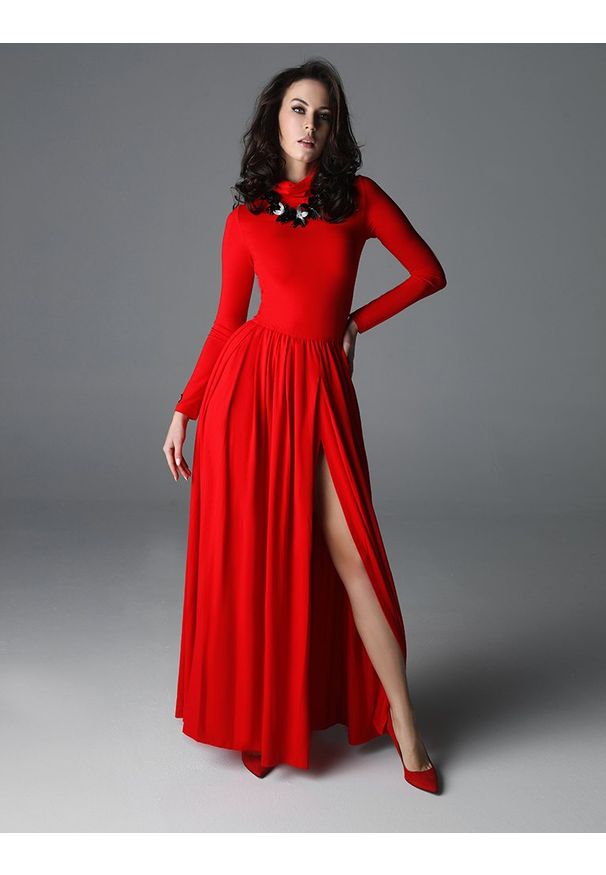 Madnezz - Sukienka Storm - czerwona. Typ kołnierza: golf. Kolor: czerwony. Materiał: bawełna, wiskoza, dzianina, elastan, tkanina. Wzór: aplikacja