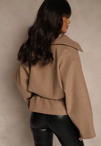 Renee - Beżowy Pudełkowy Krótki Płaszcz z Wiskozą z Wiązanym Paskiem i Kołnierzykiem Tusainea. Kolor: beżowy. Materiał: wiskoza. Długość: krótkie #2