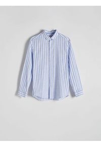Reserved - Koszula regular fit w paski - jasnoniebieski. Kolor: niebieski. Materiał: tkanina, bawełna. Wzór: paski