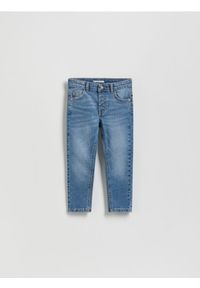 Reserved - Elastyczne jeansy regular - niebieski. Kolor: niebieski. Materiał: jeans