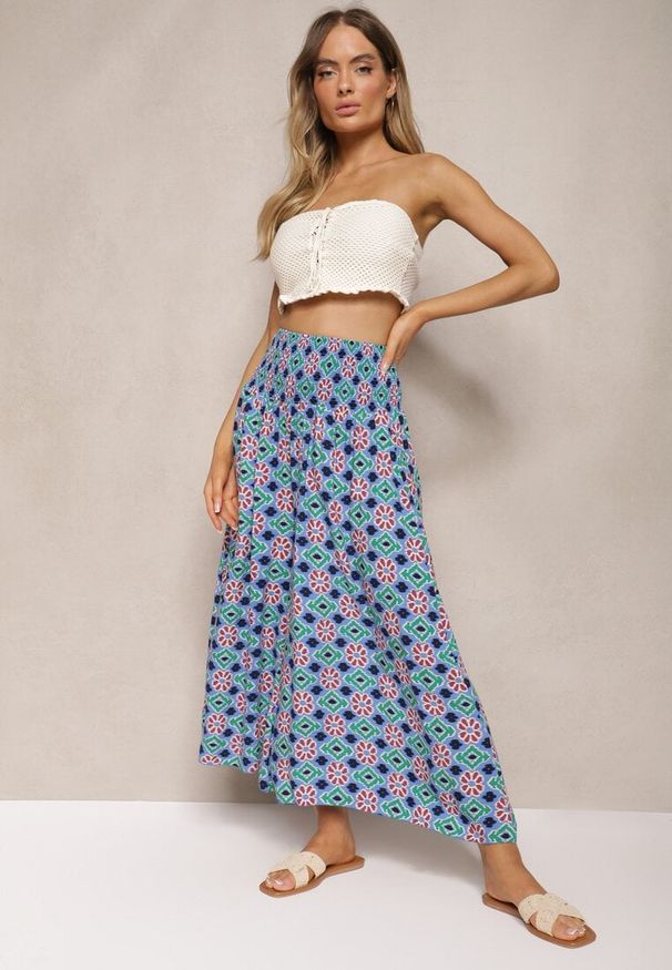 Renee - Niebieskie Szerokie Spodnie Culottes z Bawełnianej Tkaniny w Mozaikowy Wzór Miratte. Stan: podwyższony. Kolor: niebieski. Materiał: bawełna, tkanina. Wzór: aplikacja. Styl: elegancki