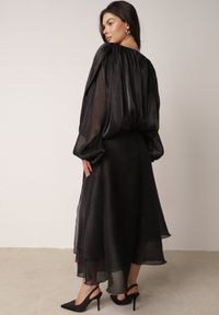 Born2be - Czarna Szyfonowa Sukienka Koktajlowa o Rozkloszowanym Kroju Thagune. Okazja: na randkę. Kolor: czarny. Materiał: szyfon. Styl: wizytowy #8