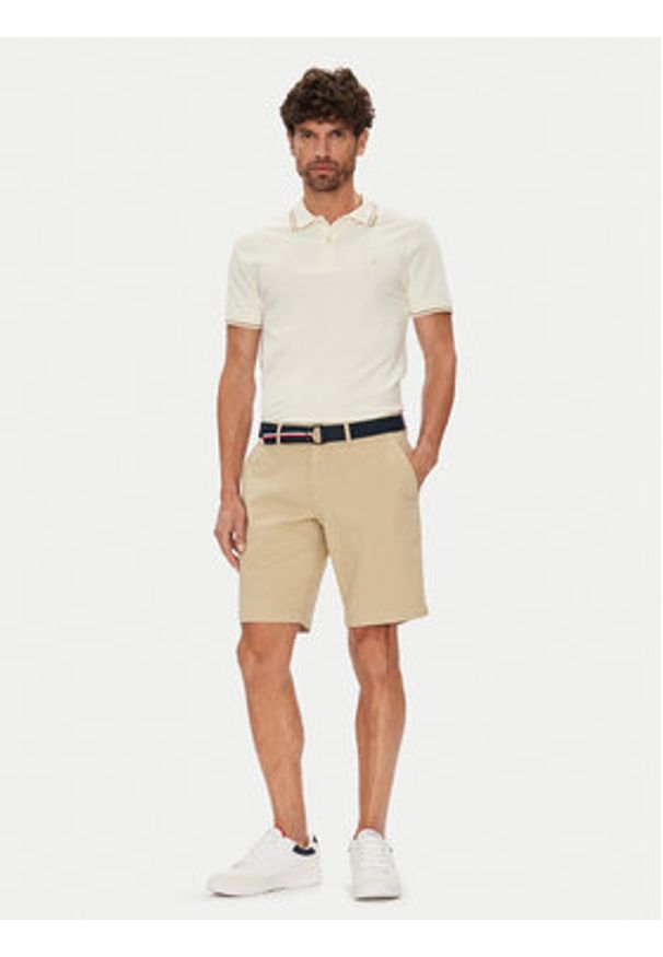 TOMMY HILFIGER - Tommy Hilfiger Szorty materiałowe Brooklyn MW0MW39706 Beżowy Regular Fit. Kolor: beżowy. Materiał: bawełna