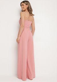 Born2be - Różowy Kombinezon z Trójkątnym Dekoltem na Cienkich Ramiączkach Iliantia. Kolor: różowy. Materiał: tkanina. Długość rękawa: na ramiączkach. Sezon: lato #4