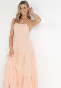 Born2be - Pomarańczowa Maxi Sukienka na Cienkich Ramiączkach z Wiązaniem na Tyle Ozdobiona Falbankami Beatrics. Typ kołnierza: kołnierz z falbankami. Kolor: pomarańczowy. Długość rękawa: na ramiączkach. Wzór: aplikacja. Długość: maxi #2