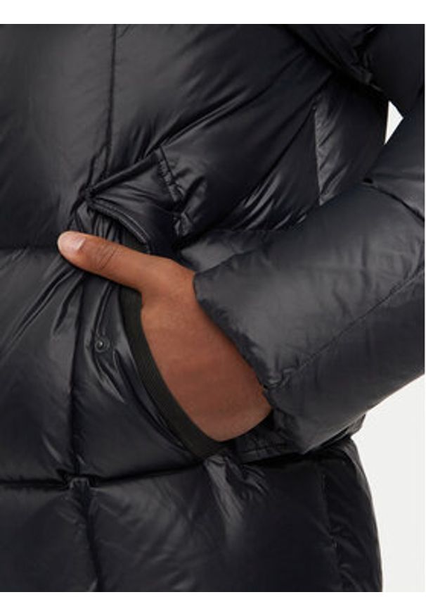 Blauer Kurtka puchowa 24WBLUC03025 Czarny Regular Fit. Kolor: czarny. Materiał: syntetyk