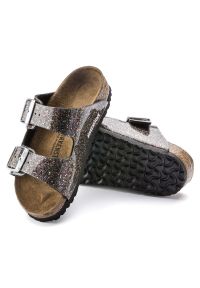 Klapki Birkenstock Arizona Kids Bs 1017381 czarne. Nosek buta: otwarty. Kolor: czarny. Materiał: polar, zamsz, welur, materiał, syntetyk. Wzór: paski. Styl: elegancki #9