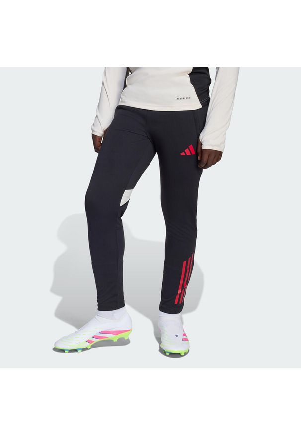 Adidas - Spodnie treningowe dla dzieci Liverpool FC Tiro 25 Competition. Kolor: czarny. Sport: piłka nożna