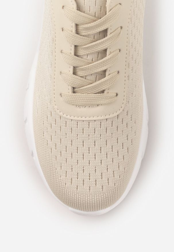 Born2be - Beżowe Minimalistyczne Buty Sportowe z Siateczki na Tłoczonej Podeszwie Zanera. Okazja: na spacer, na co dzień. Kolor: beżowy. Materiał: jeans. Szerokość cholewki: normalna. Sport: joga i pilates, turystyka piesza, fitness
