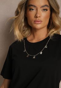 Renee - Czarny T-shirt z Bawełny z Ozdobnym Łańcuszkiem Imitującym Naszyjnik Sohna. Okazja: na co dzień. Kolor: czarny. Materiał: bawełna. Styl: klasyczny, casual #3