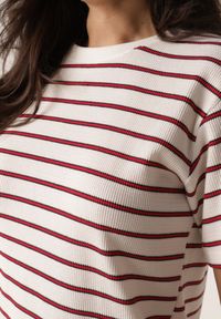 Born2be - Czerwono-Biały Bawełniany T-shirt w Poziome Paski Rive. Okazja: do pracy, na co dzień. Kolor: biały. Materiał: bawełna. Długość: krótkie. Wzór: paski. Styl: klasyczny, casual #7