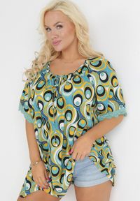 Born2be - Żółto-Zielona Tunika z Wiązaniem przy Dekolcie i Koronkowymi Rękawami Ollieni. Kolekcja: plus size. Kolor: żółty. Materiał: koronka. Długość rękawa: krótki rękaw. Długość: krótkie. Sezon: wiosna, lato #1