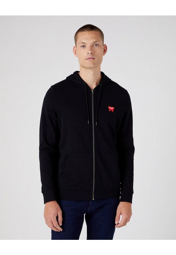 Wrangler - WRANGLER ZIP THRU HOODIE MĘSKA BLUZA LOGO W664HA100 112320252. Okazja: na co dzień, na spacer. Typ kołnierza: kaptur. Materiał: bawełna, jeans, puch. Styl: sportowy, klasyczny, elegancki, casual