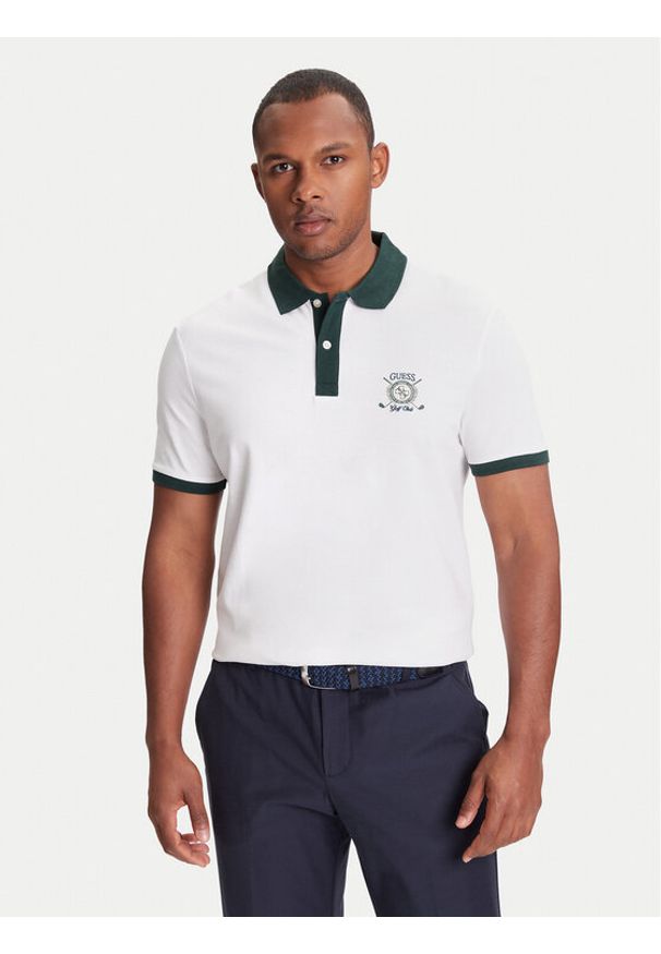 Guess Polo M5YP03 KCJV1 Biały Regular Fit. Typ kołnierza: polo. Kolor: biały. Materiał: bawełna