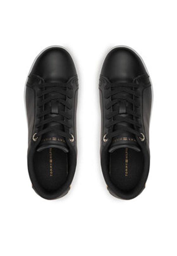 TOMMY HILFIGER - Tommy Hilfiger Sneakersy Chic Hw Court Sneaker FW0FW07813 Czarny. Kolor: czarny. Materiał: skóra