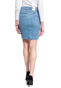 Lee - LEE PENCIL SKIRT DAMSKA SPÓDNICA JEANSOWA LIGHT LOU L38GQDXJ 112108197. Materiał: jeans