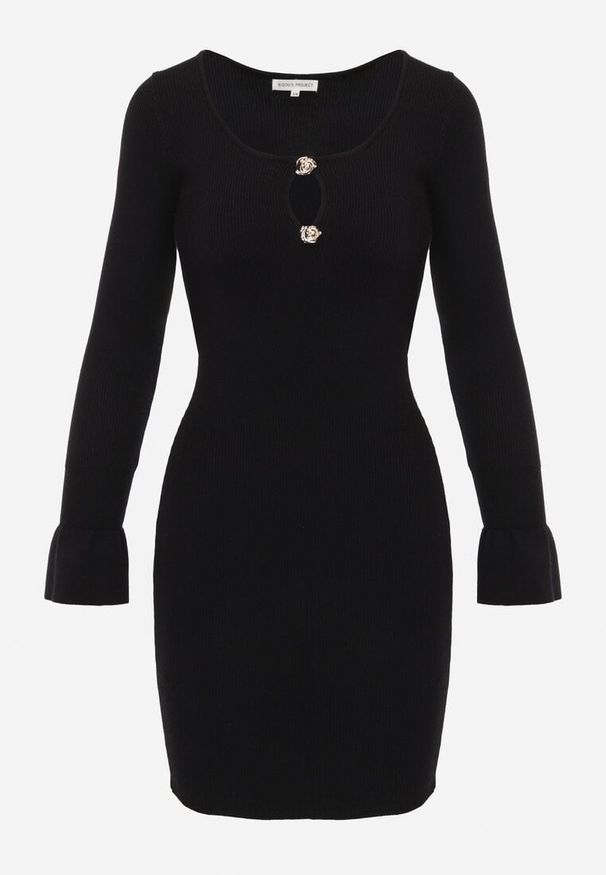 Renee - Czarna Wiskozowa Prążkowana Sukienka Bodycon Ozdobiona Wycięciem i Guzikami Nevelaura. Kolor: czarny. Materiał: prążkowany, wiskoza. Wzór: aplikacja. Typ sukienki: bodycon. Styl: elegancki