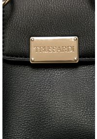 Trussardi Jeans - Torebka. Kolor: czarny. Wzór: gładki. Materiał: skórzane. Rodzaj torebki: na ramię #4