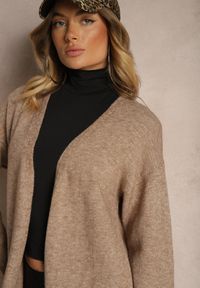 Renee - Beżowy Niezapinany Casualowy Kardigan z Wełną o Długim Kroju Zozita. Okazja: na co dzień. Kolor: beżowy. Materiał: wełna. Długość: długie. Styl: casual #3