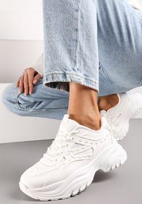 Renee - Białe Sneakersy na Grubej Podeszwie Surgana. Kolor: biały #1