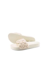 Flip*Flop - Klapki basenowe damskie Flip Flop Pool Weave. Kolor: biały. Sezon: lato