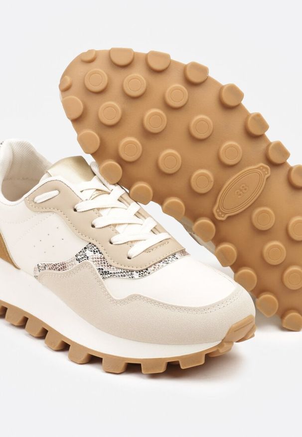Renee - Beżowe Sneakersy z Geometrycznym Wzorem Korisoria. Okazja: na co dzień. Kolor: beżowy. Wzór: geometria