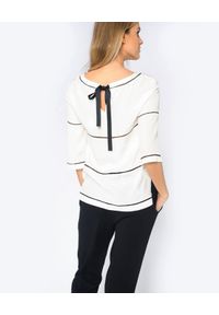 CRISTINAEFFE MILANO - Bluzka z czarnymi przeszyciami. Okazja: na co dzień. Kolor: biały. Materiał: wiskoza. Wzór: ażurowy. Styl: casual #1