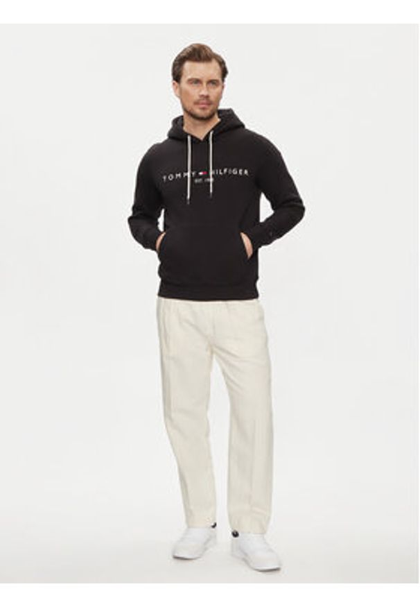 TOMMY HILFIGER - Tommy Hilfiger Bluza Core Logo MW0MW10752 Czarny Regular Fit. Kolor: czarny. Materiał: bawełna, syntetyk