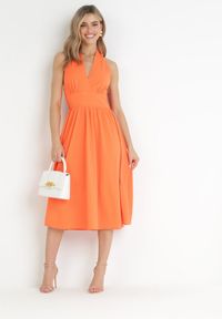 Born2be - Pomarańczowa Rozkloszowana Sukienka z Wiązaniem na Szyi Nosalae. Kolor: pomarańczowy. Typ sukienki: kopertowe #5