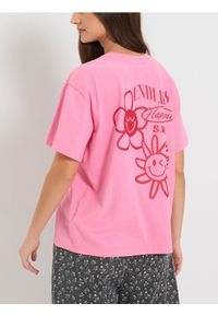 Sinsay - Bawełniana koszulka z nadrukiem na plecach S.W. Smiley® - różowy. Kolor: różowy. Materiał: bawełna. Wzór: nadruk #1