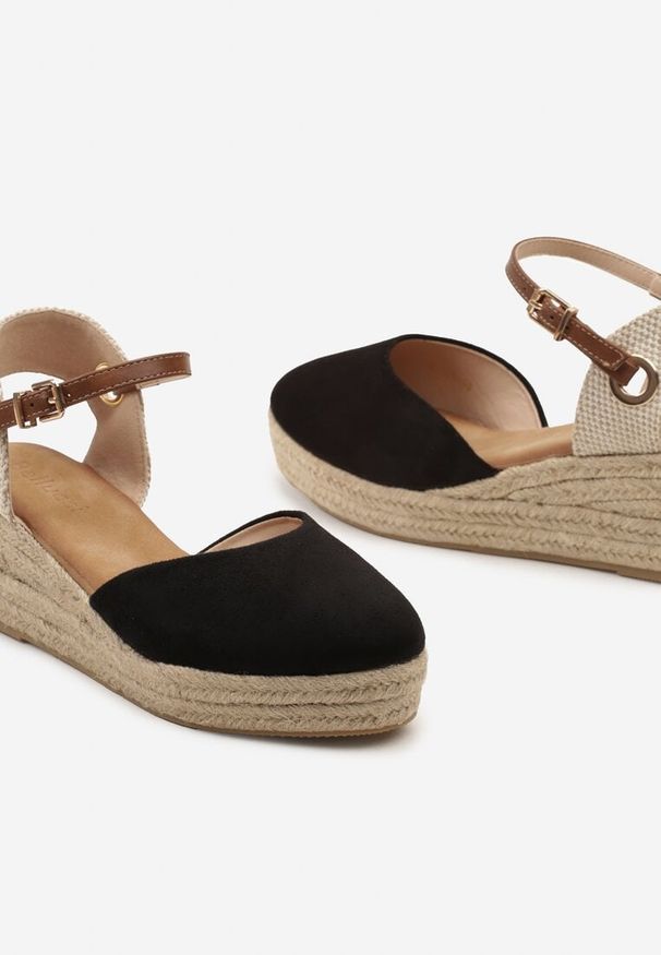 Renee - Czarne Sandały z Plecionką na Koturnie w Stylu Espadryli Effilania. Okazja: na co dzień. Zapięcie: sprzączka. Kolor: czarny. Sezon: lato. Obcas: na koturnie. Styl: klasyczny, elegancki, casual