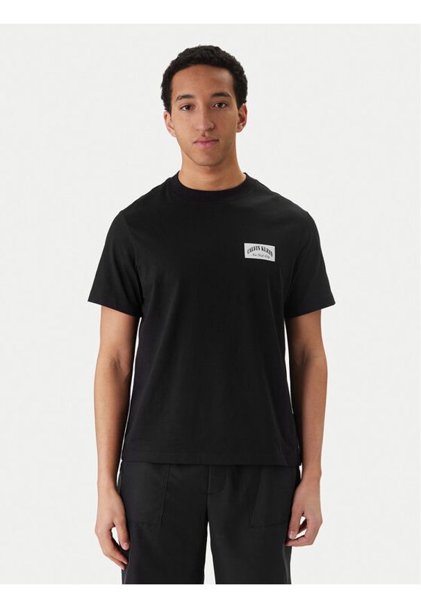 Calvin Klein Jeans T-Shirt 20s Easy LV04RF294G Czarny Regular Fit. Kolor: czarny. Materiał: bawełna