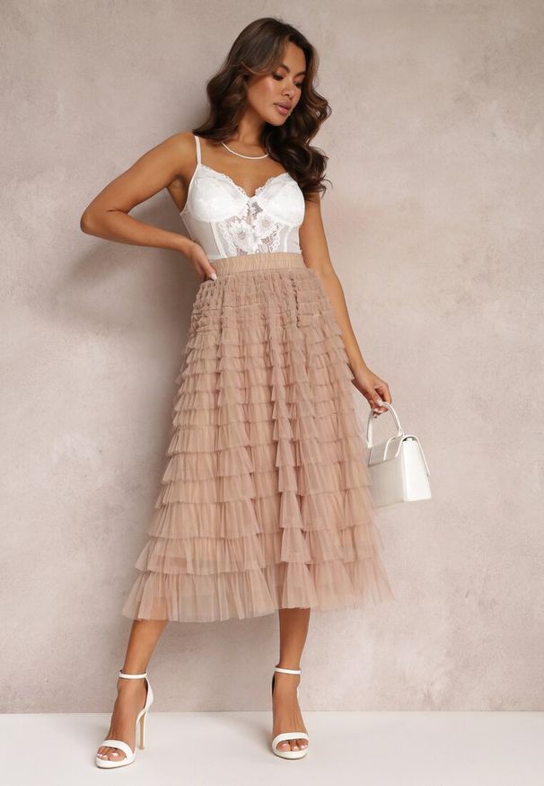 Renee - Beżowa Spódnica Midi z Tiulowymi Falbankami Kontha. Kolor: beżowy. Materiał: tiul. Styl: glamour, elegancki