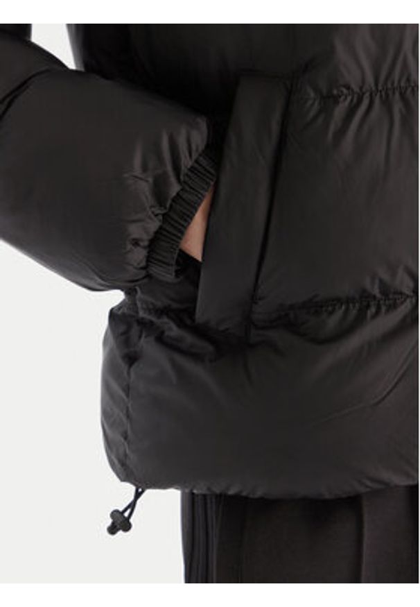 Adidas - adidas Kurtka zimowa adicolor JD0420 Czarny Regular Fit. Kolor: czarny. Materiał: syntetyk. Sezon: zima