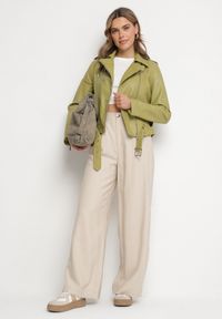 Born2be - Jasnozielona Kurtka Ramoneska z Asymetrycznym Suwakiem i Regulowanym Paskiem Bralissa. Okazja: na co dzień. Kolor: zielony. Materiał: jeans. Styl: rockowy, casual, elegancki #7