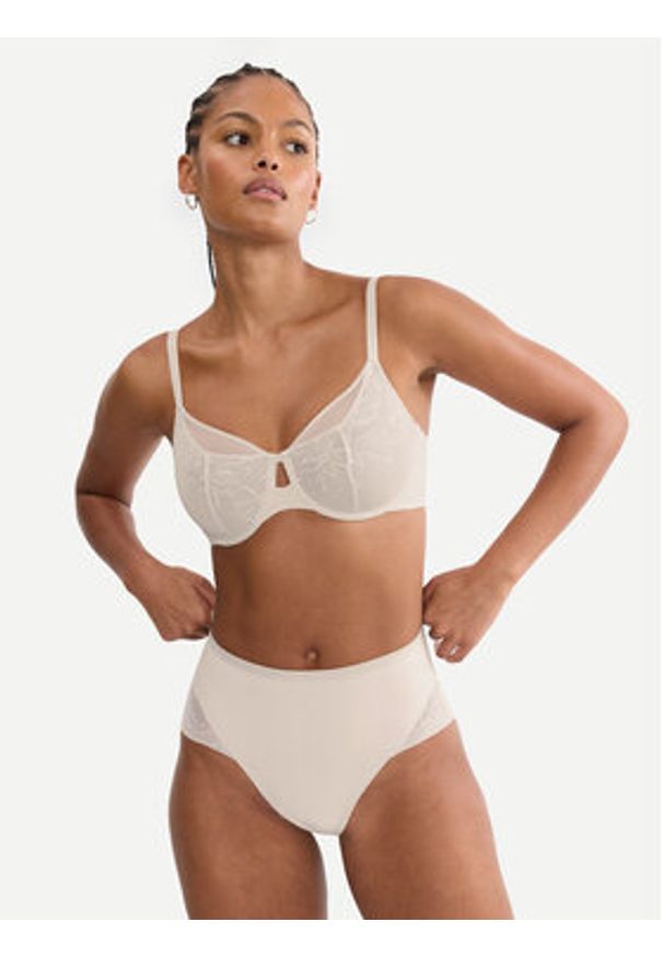 Triumph Biustonosz z fiszbiną Comfort Contour 10226401 Beżowy. Kolor: beżowy. Materiał: syntetyk