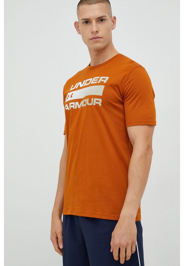 Under Armour t-shirt męski kolor pomarańczowy. Kolor: pomarańczowy. Materiał: dzianina. Wzór: nadruk