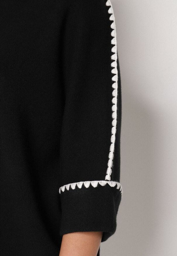 Born2be - Czarny Sweter z Kontrastową Lamówką Tuselle. Okazja: do pracy, na spotkanie biznesowe. Kolor: czarny. Materiał: jeans. Styl: biznesowy